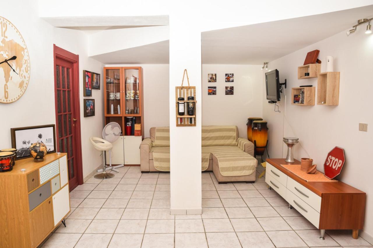 Casa Particular - Casa Vacanze - By Faendho Porto Torres Eksteriør billede