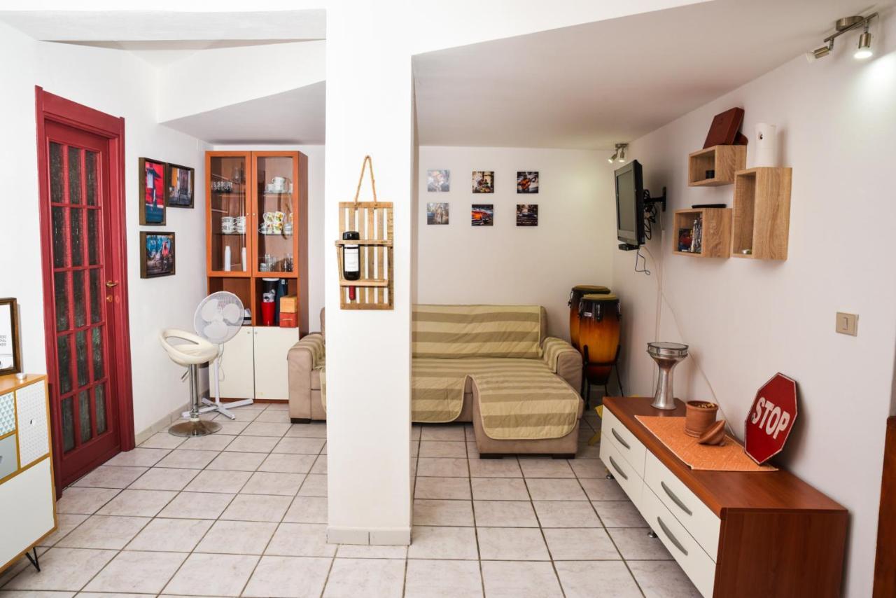 Casa Particular - Casa Vacanze - By Faendho Porto Torres Eksteriør billede